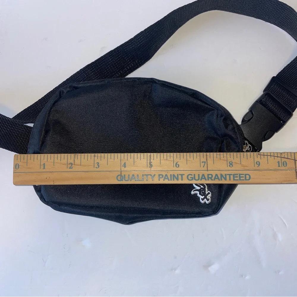 Chicago White Sox‎ Crossbody Bag/Fannie Pack - Picture 10 of 10